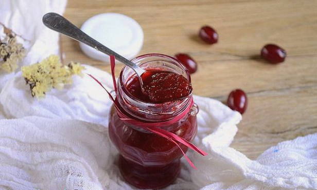 Sugar-free dogwood jam