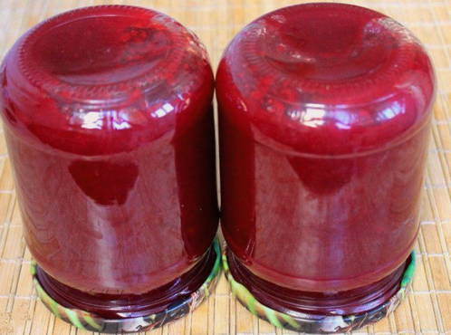 Confiture de cornouiller en purée