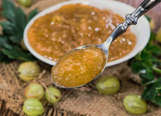 Gooseberry jam with cherry leaves for the winter