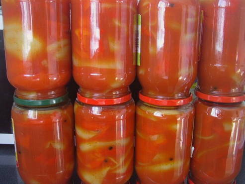 Pepper chunks in tomato juice