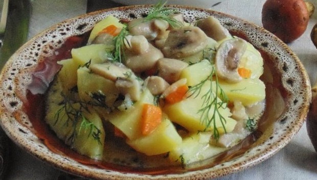 Potatoes with butter in a slow cooker