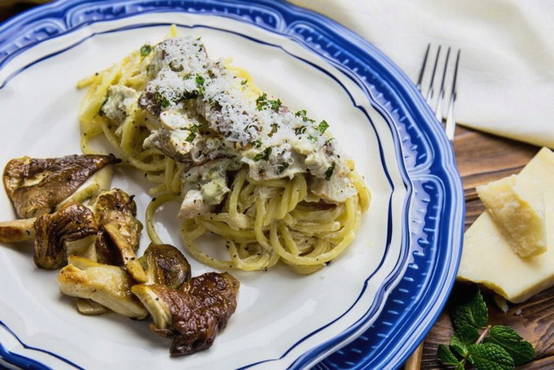 Pasta with porcini mushrooms