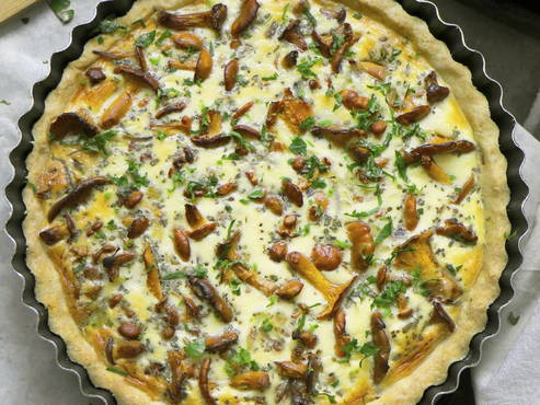 Chanterelle pie