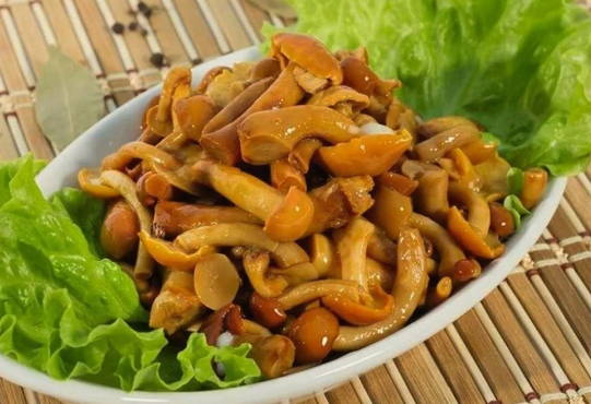 Recette de grand-mère aux champignons marinés