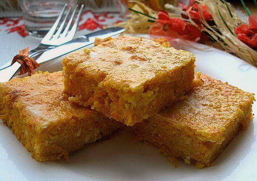 Carrot and curd casserole in the oven