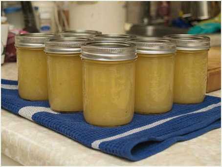 Pear puree in a slow cooker for the winter