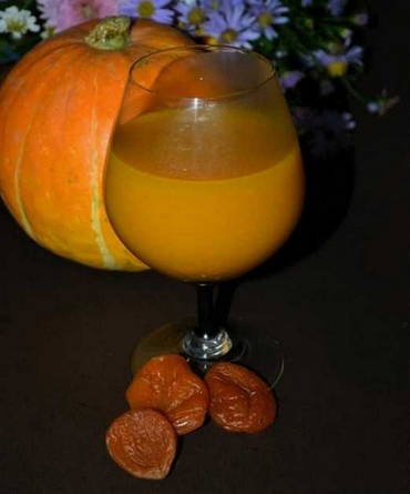 Pumpkin juice with dried apricots at home for the winter