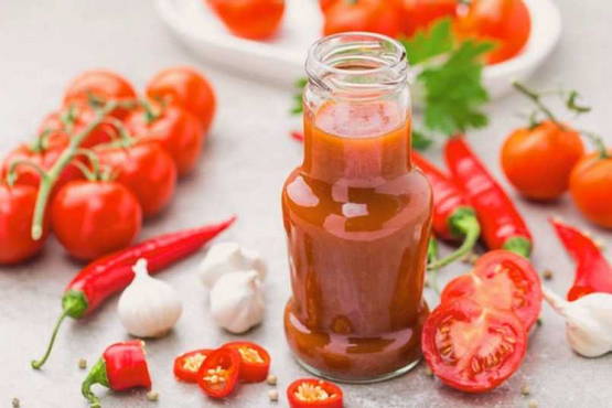 Pâte de tomates épicée pour l'hiver