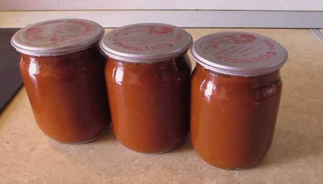 Pâte de tomate sans stérilisation à la maison pour l'hiver