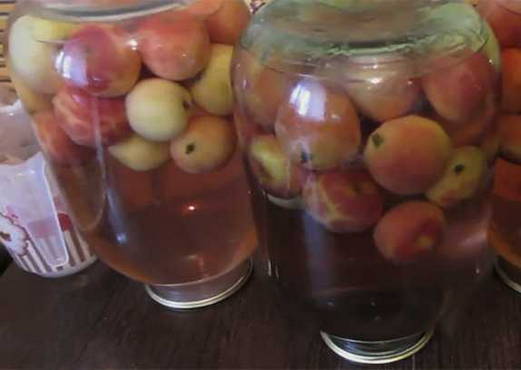 Apple compote without sterilization in a 3-liter jar for the winter