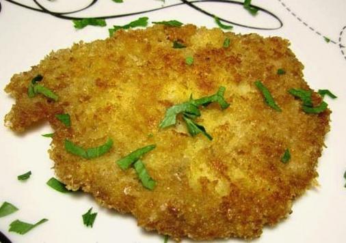 Minced chicken schnitzel