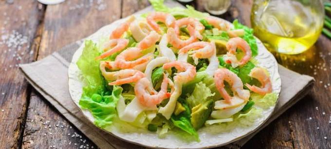 Shrimp, squid and avocado salad