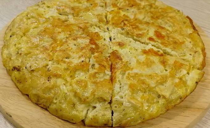 Pizza lavash paresseux dans une casserole