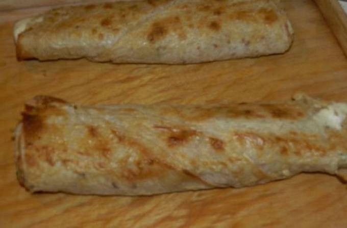 Rouleaux de pita au jambon et au fromage