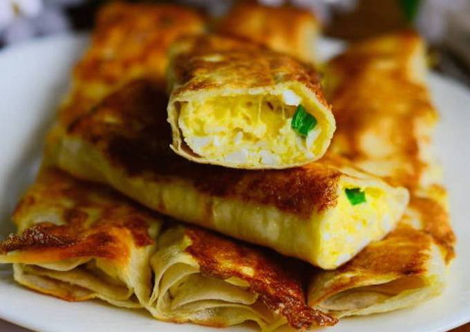 Rouleaux de pita avec oeuf et fromage