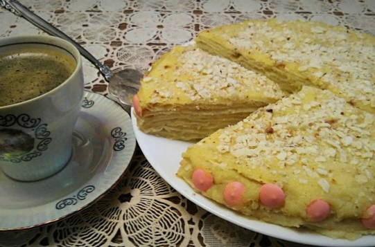 Lavash Napoléon à la crème anglaise