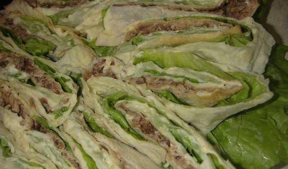 PP lavash with tuna