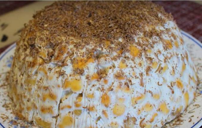 Cookie cake Fish with sour cream and condensed milk without baking