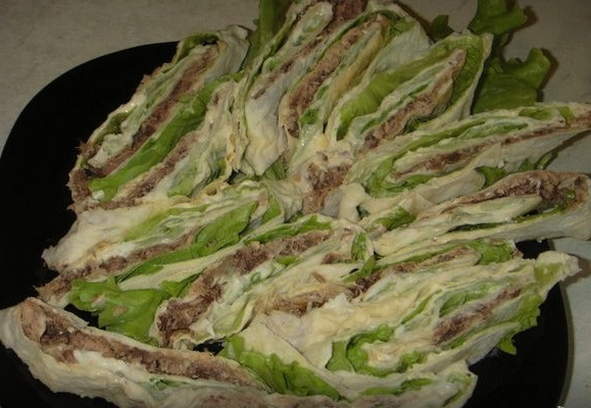 Rouleaux de lavash au thon