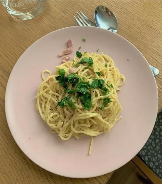 Italian carbonara - a classic recipe