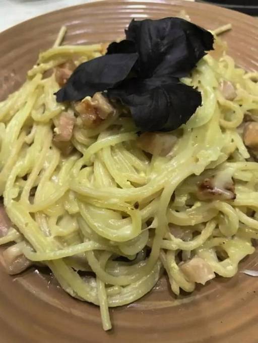 Pâte carbonara avec crème 10%