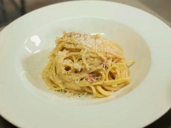 Pâtes carbonara au bacon, sans crème