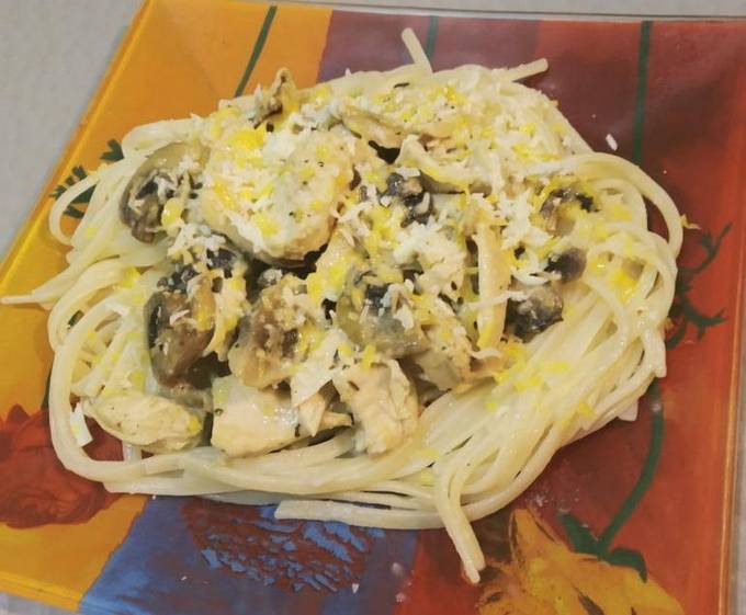 Carbonara au poulet, champignons et crème