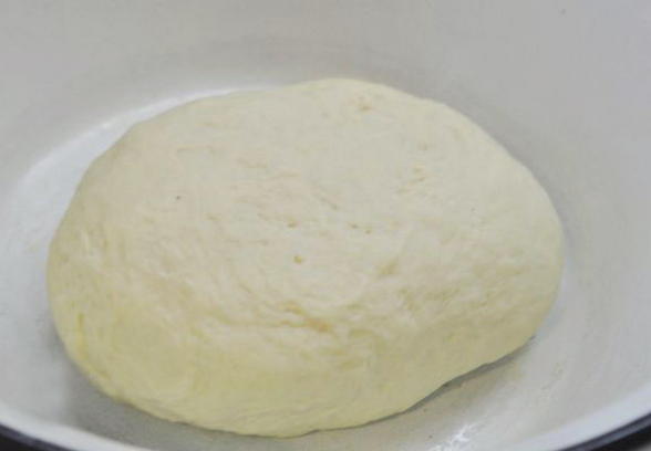 Dough for pasties on boiling water without eggs