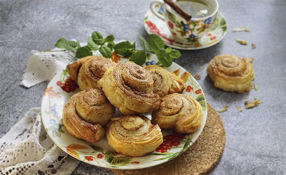 Escargots à la cannelle de pâte feuilletée