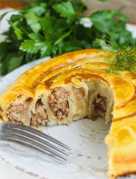 Escargot feuilleté à la viande hachée