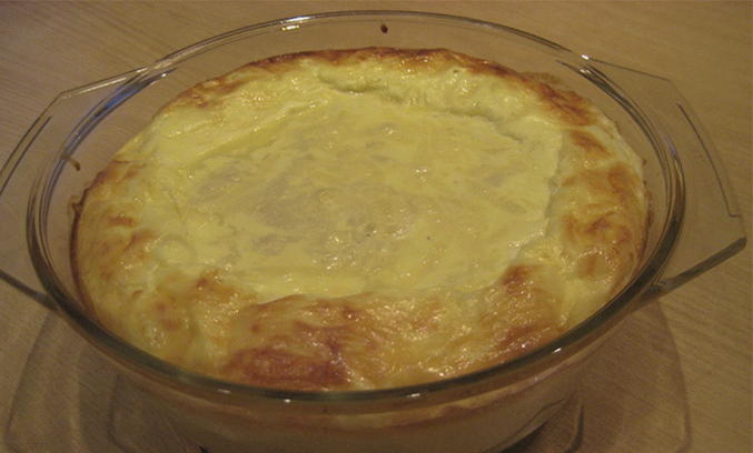 Casserole à base de purée de pommes de terre d'hier