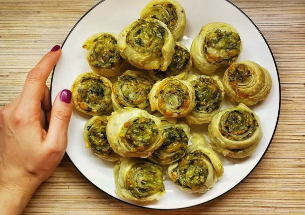 Escargots au jambon, fromage et herbes