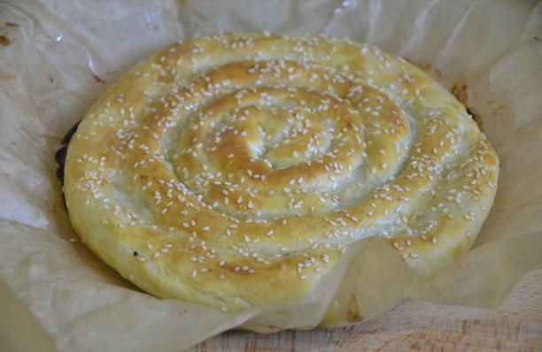 Puff pastry Greek snail