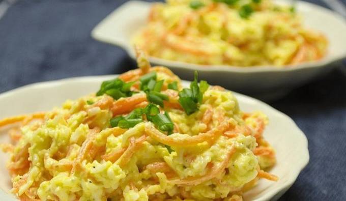 Salade De Poulet Fumé Avec Carottes Coréennes Et Oeuf