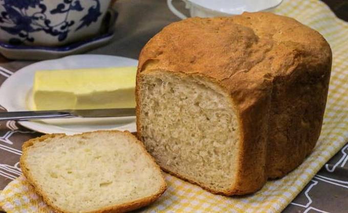 Pain blanc 750 grammes dans une machine à pain