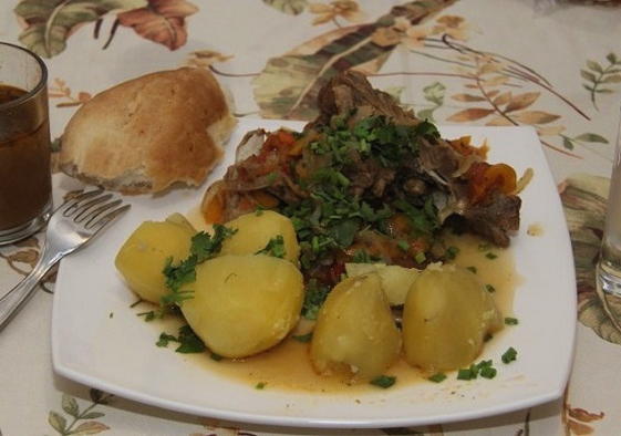 Lamb khashlama with potatoes