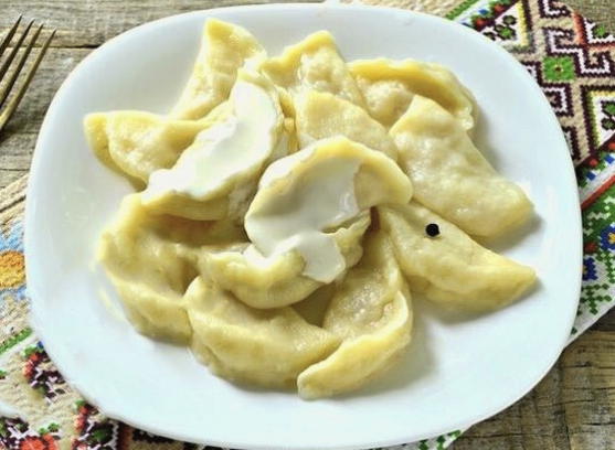 Raviolis aux pommes de terre crues et au saindoux salé