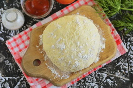 Mineral water pizza dough