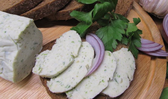 Lard and garlic spread in Ukrainian