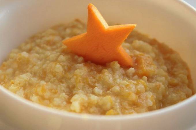 Wheat porridge with milk in a Redmond slow cooker