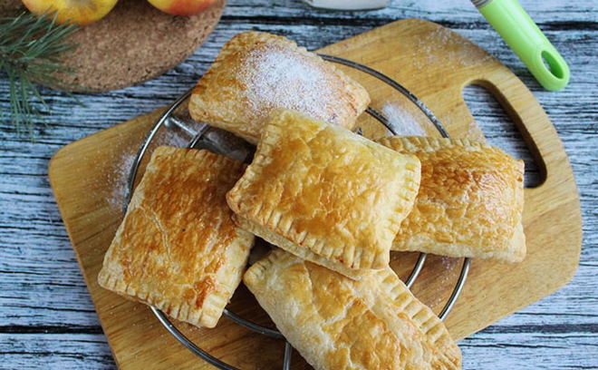 Enveloppes de pâte feuilletée aux pommes