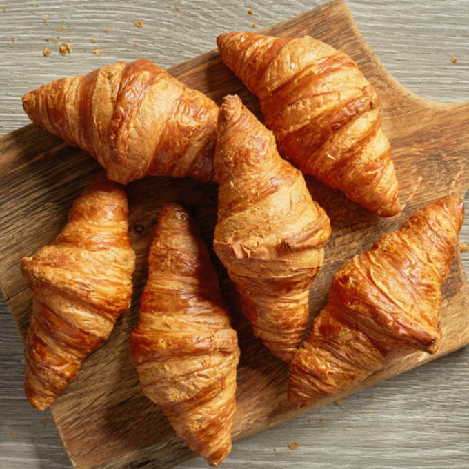 Croissants au lait concentré de pâte feuilletée sans levure