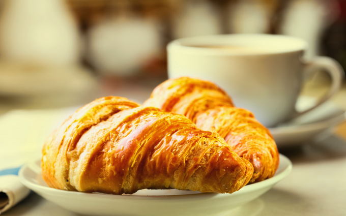 Croissants au poulet et pâte feuilletée