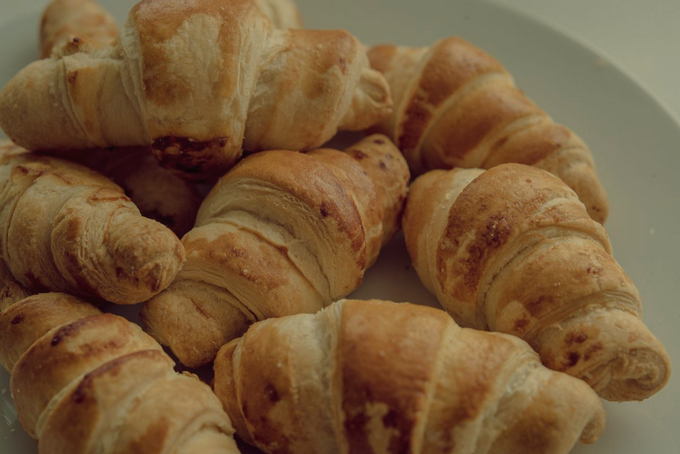 Comment faire des croissants à partir de pâte feuilletée toute prête