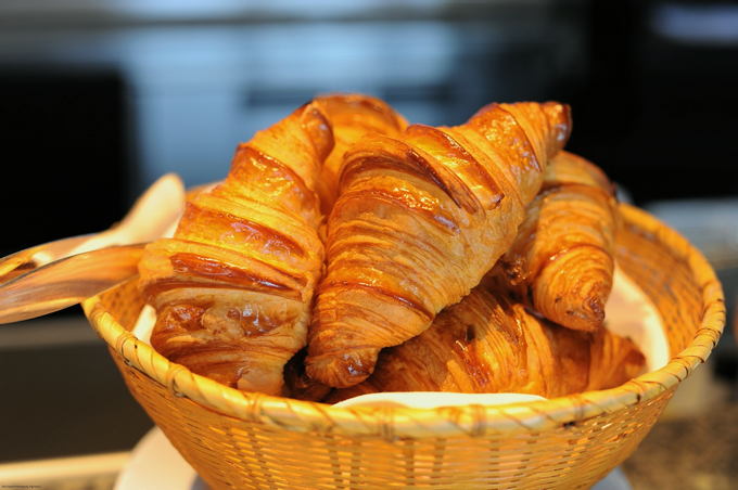 Croissants à la crème au chocolat à la maison