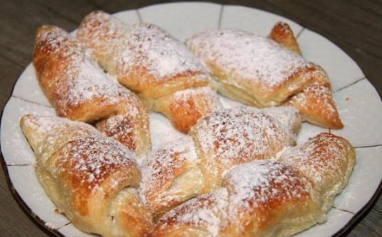 Pâte feuilletée à la cannelle croissants