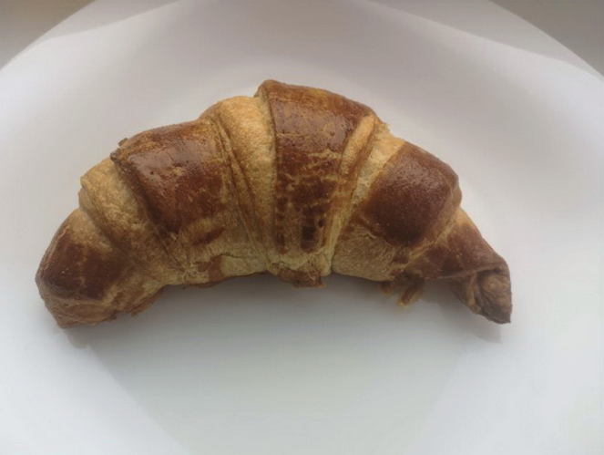 Croissants en pâte feuilletée crémeuse