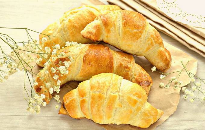 Croissants feuilletés surgelés