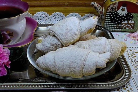 Croissants feuilletés au chocolat