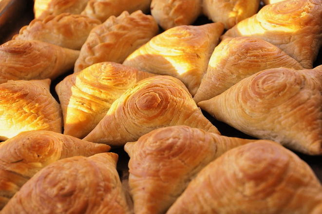 Samsa with pumpkin in Uzbek in the oven